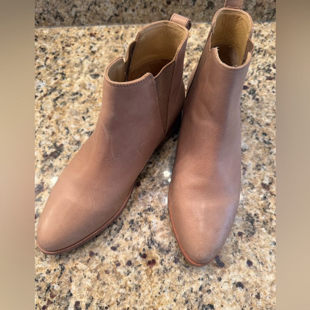 Nisolo Brown Ankle Boots